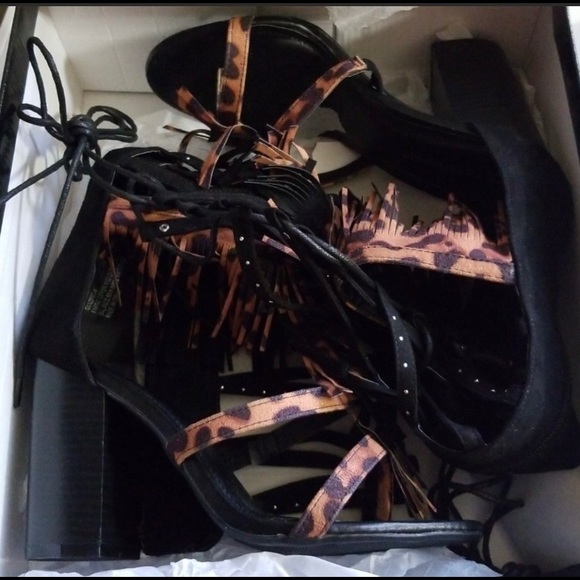 Gladiator Sandals, leopard print with fringe/tuds - Picture 2 of 2